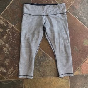Lululemon Wunder Under checkered capris-8